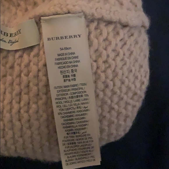 ❄️ Burberry Fur Pom-Pom Wool Cashmere Beanie - Picture 6 of 6